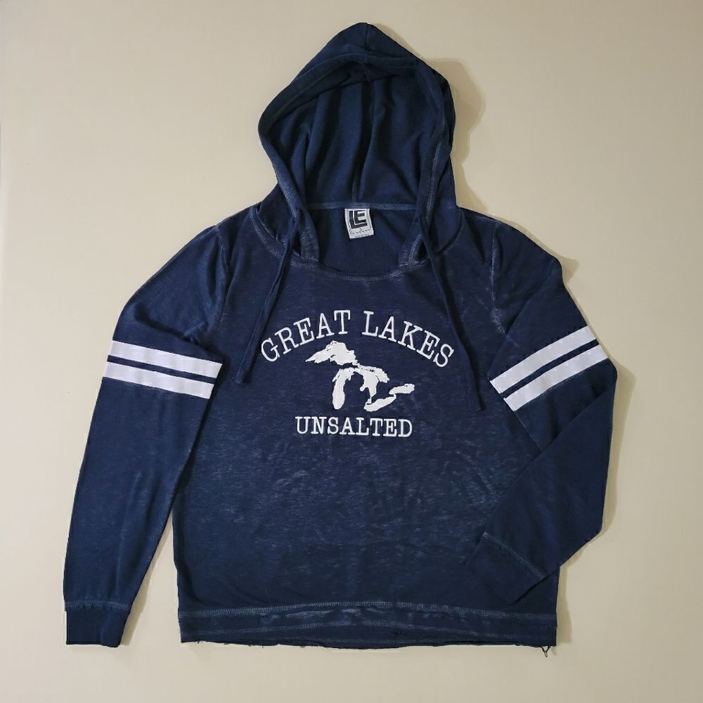 LE Women's Navy Great Lakes Unsalted Long Sleeve Pullover Hooded Cropped Top